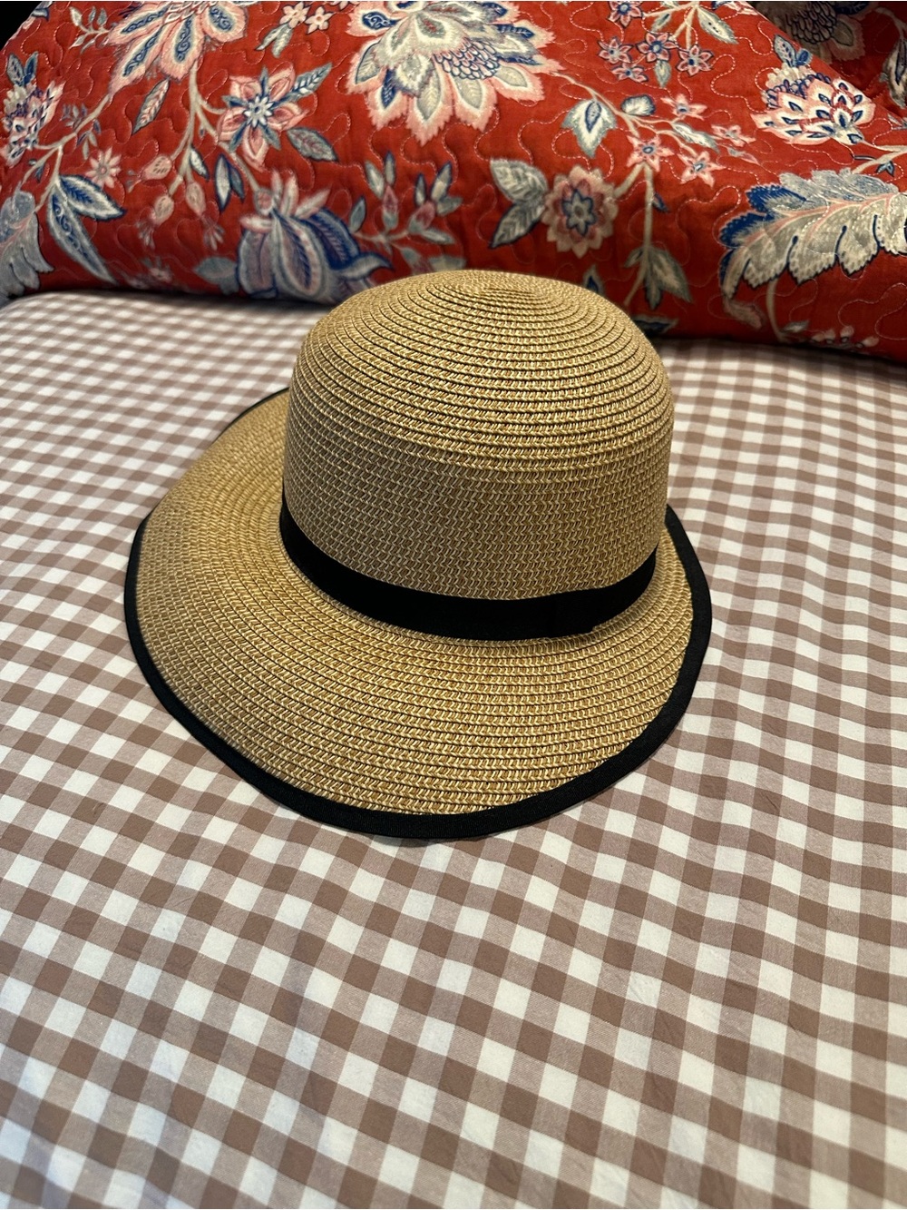 Lands' End Facesaver Lay Back Tan Straw Sun Hat with Black Trim